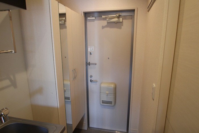 プレサージュ西新井 玄関