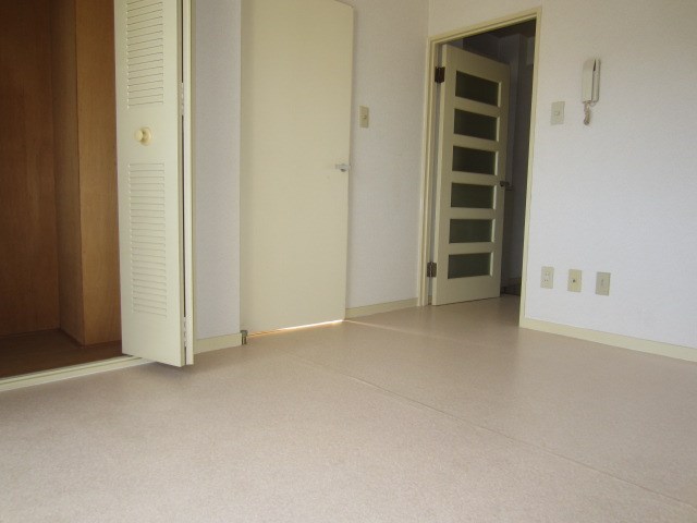 メゾンツカモト ベッドルーム