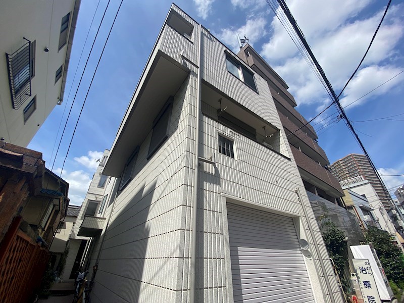 ホワイト スクエア 外観