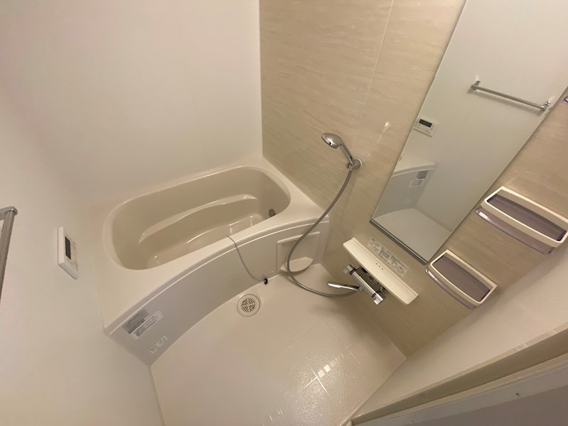 ホワイト スクエア 風呂画像