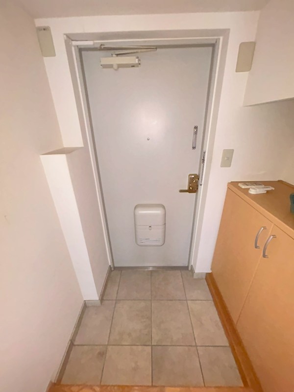 山口ビル  玄関