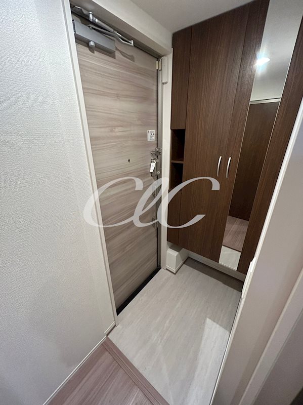 アヴァンス千住緑町 玄関