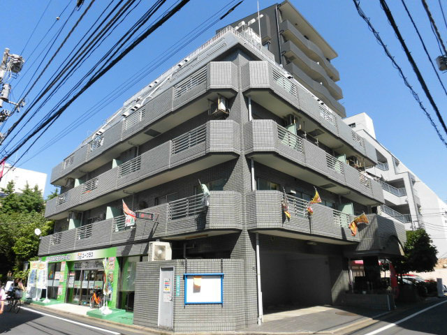 パークサイドアダチ 202号室 外観