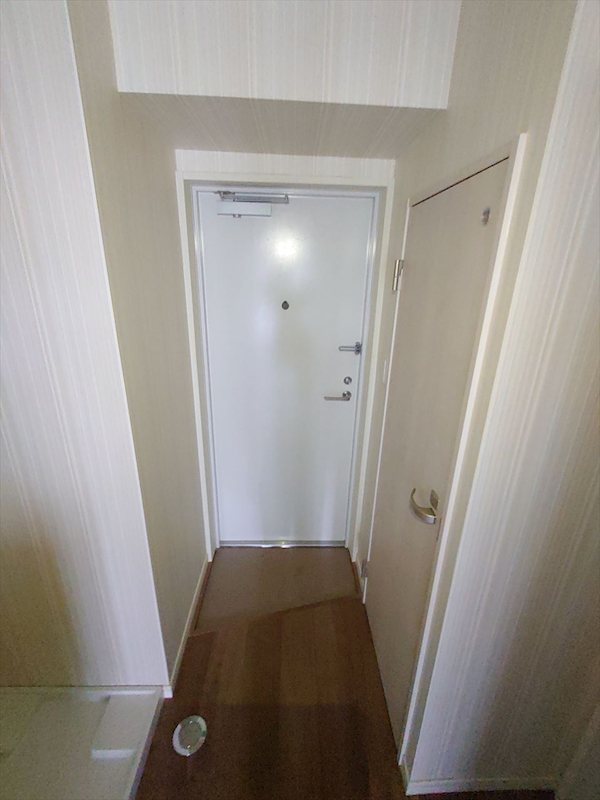 ＬＡＬＡ上野 玄関