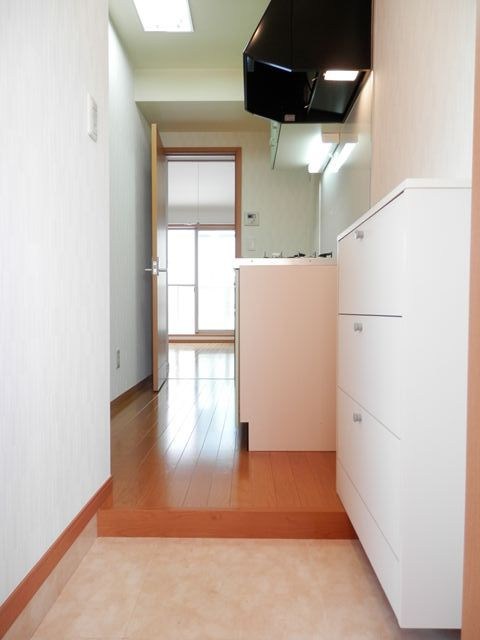 エムハイツ      玄関