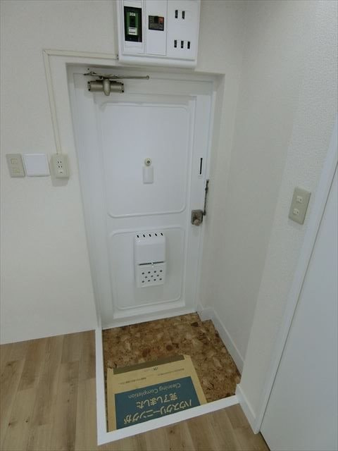 真砂マンション  玄関