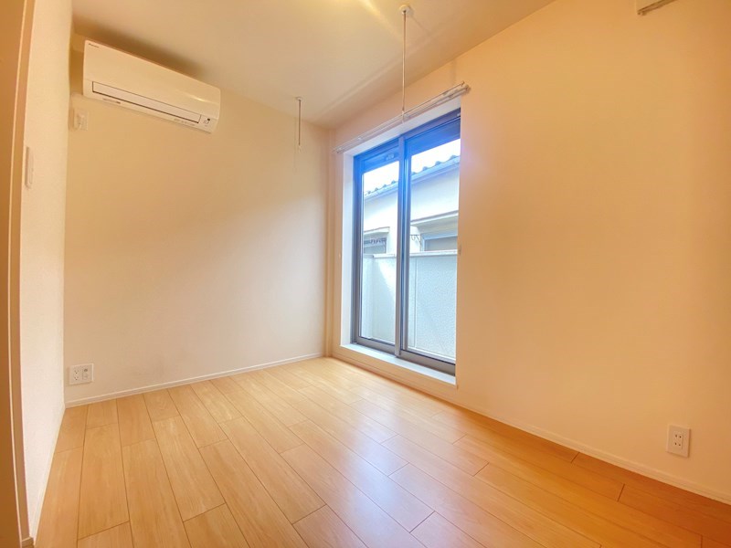 ホワイト スクエア ベッドルーム