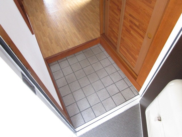 スティツコイケ 玄関