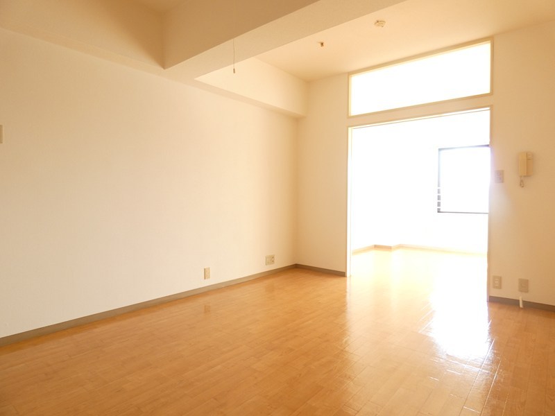 ガーデン欣志ビル リビング