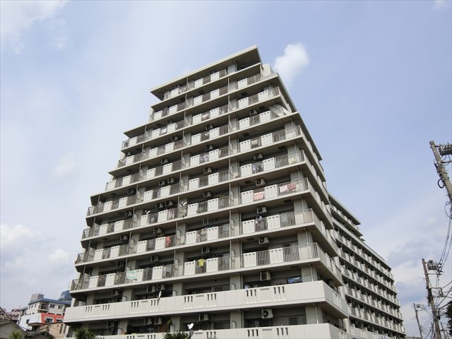 ライオンズガーデン町屋 外観