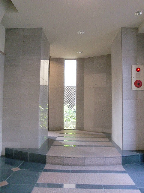 ルイ・オータム その他10