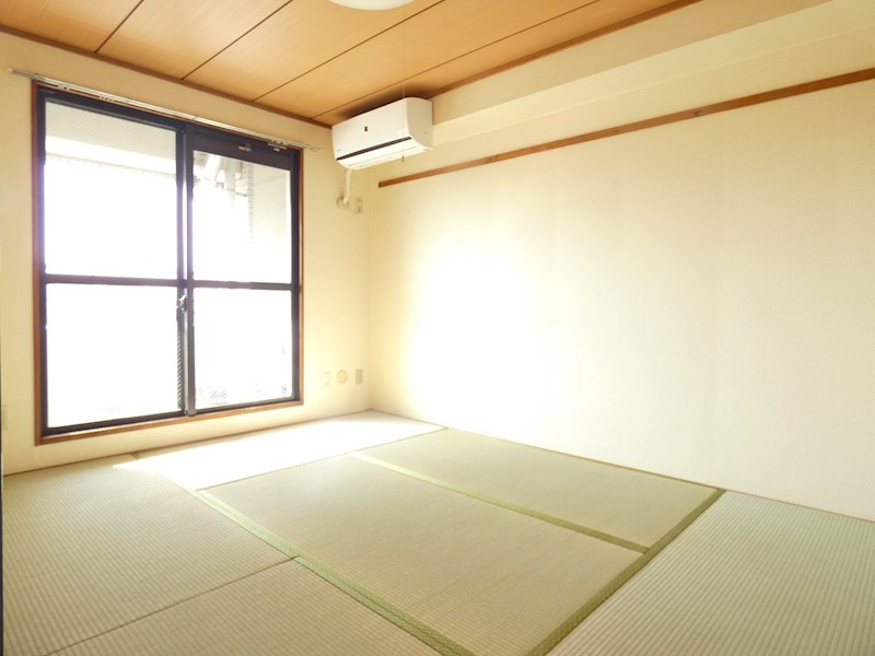 ガーデン欣志ビル ベッドルーム