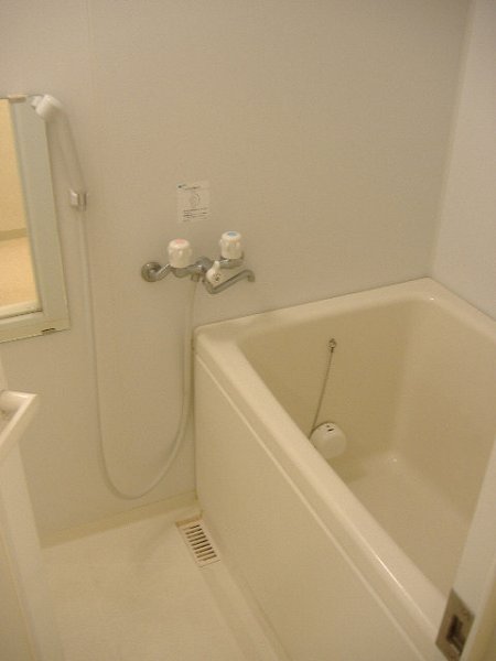 ルイ・オータム 風呂画像