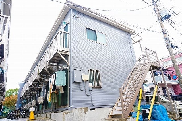 フローラ６ 外観