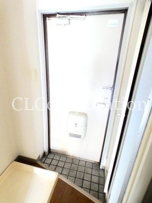 マンションフォンターナ 玄関