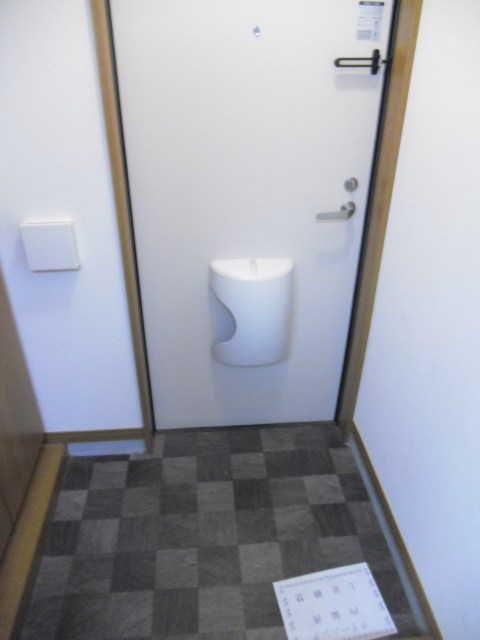 チェリーハイム和久 玄関