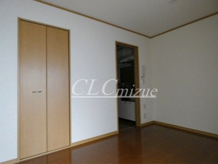 ラウンドエイト第３ リビング