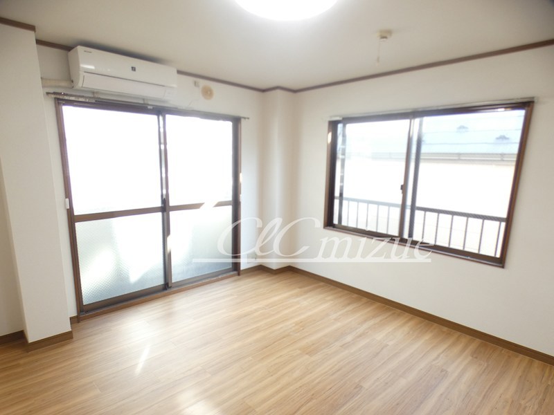 エスケーハイツ ベッドルーム