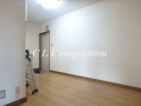 三澤ビル リビング