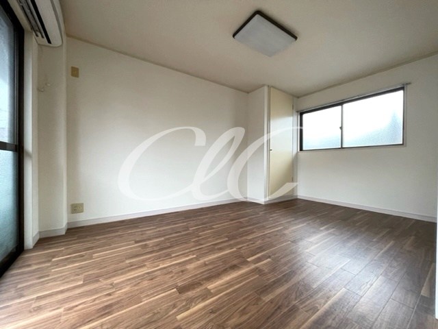 メゾンドローズ ベッドルーム