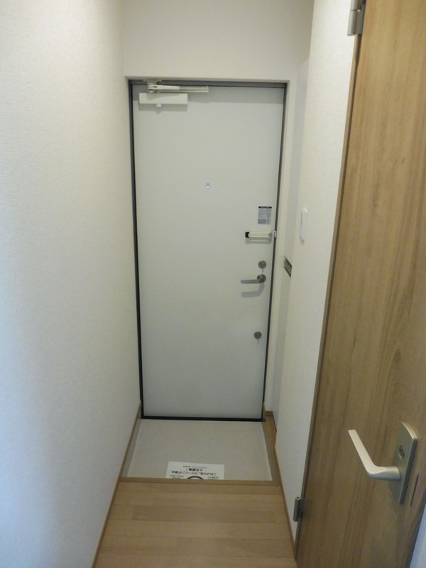 ヴィラ―ト新柴又 玄関