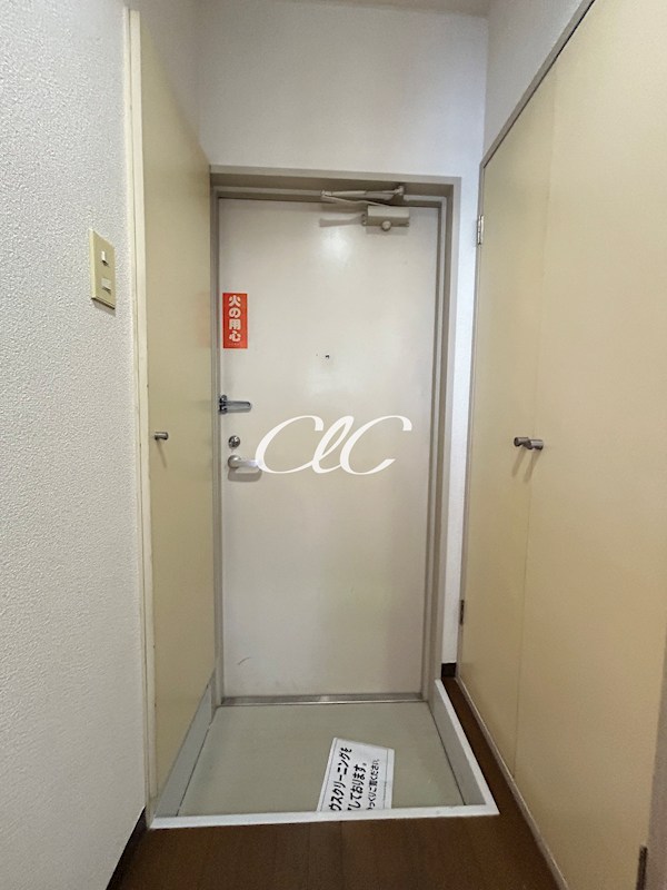 瑞江マキノビル 玄関
