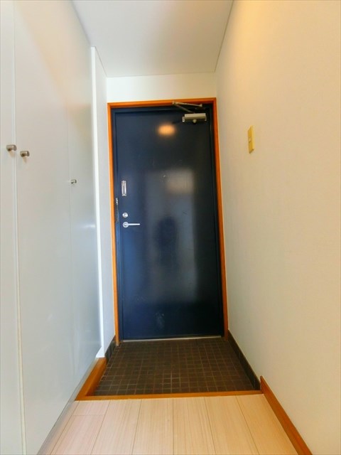 リバーサイド田端    玄関