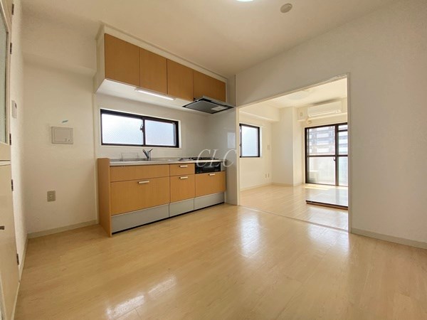 王子ハイツ  リビング