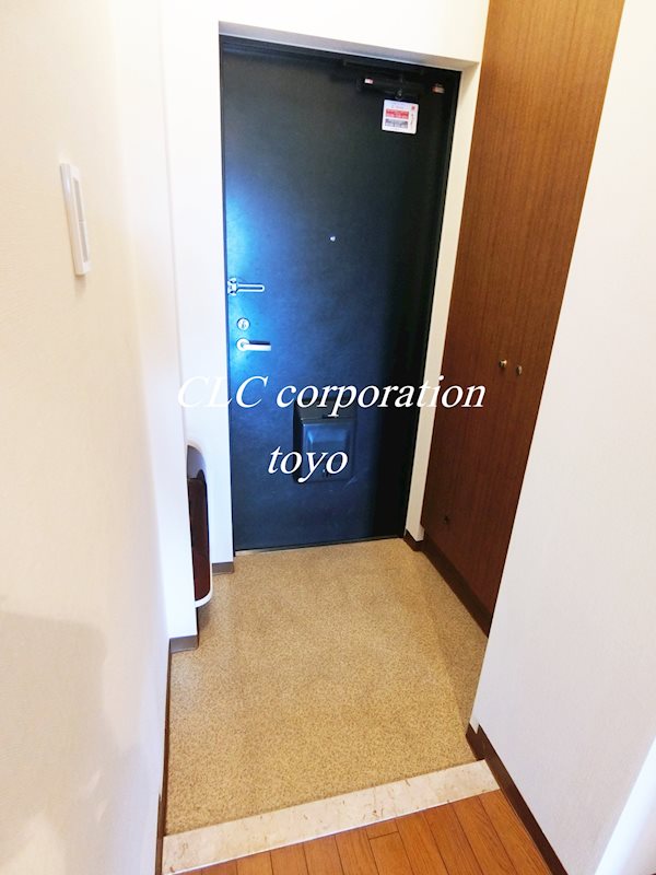 メゾン・シャルム  玄関