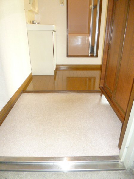 ハイツリバーランド  玄関