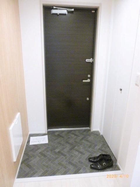 パステル・リオン 玄関