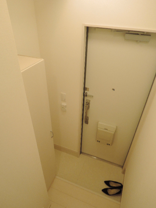 リブリ・リーガル 玄関