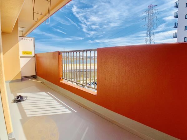 シャルム・Ｋ・カーサ   ベランダ