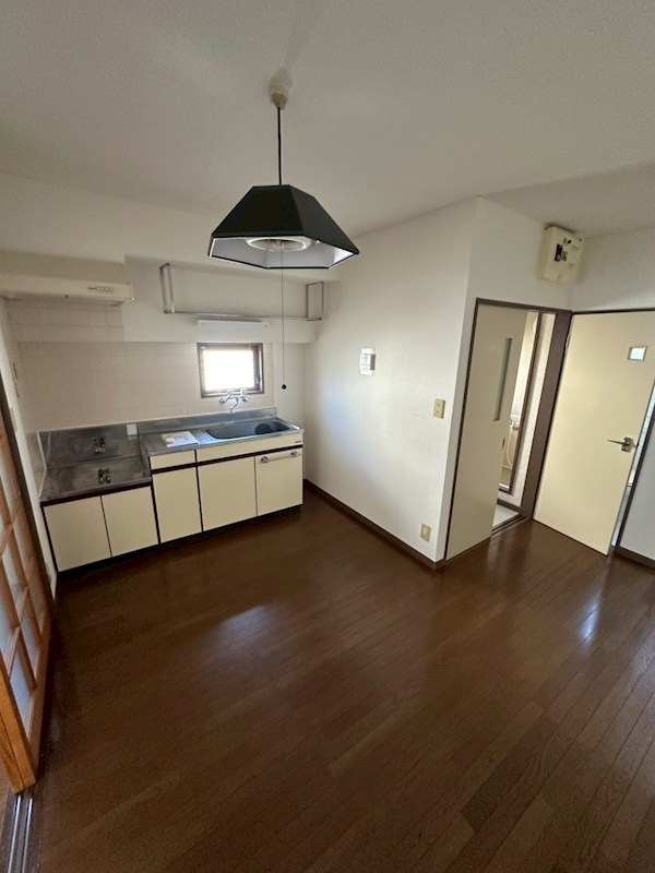 五月ビル リビング