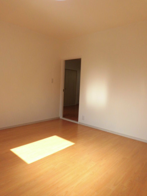 サンコーハイム リビング