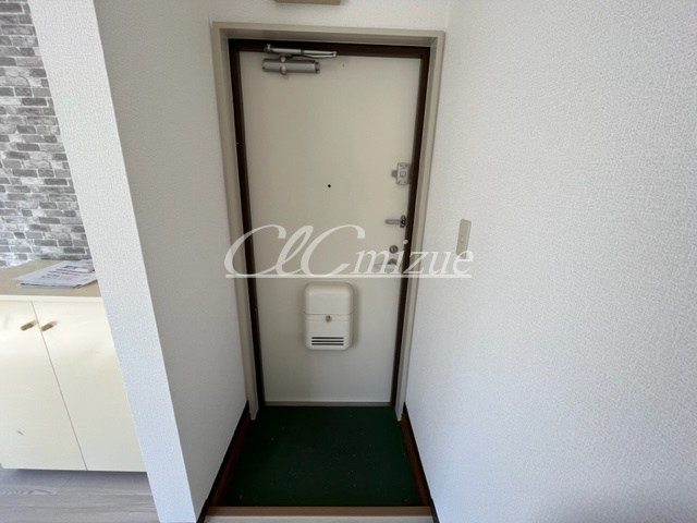 フレンズハイツ 玄関