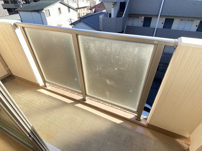 ニューアローズＭⅢ ベランダ
