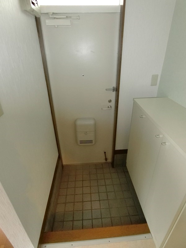 ハイツ栗原 玄関