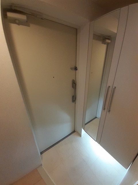 セマニフィーク月島 玄関