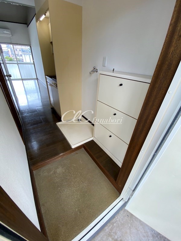 メゾンルミエールⅠ号棟 玄関