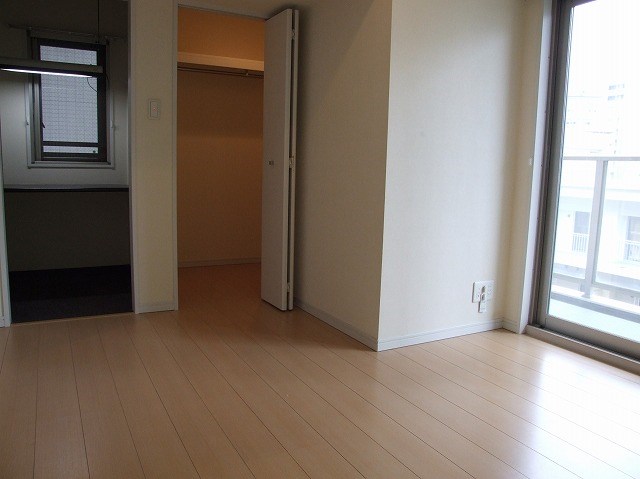 ロイヤルパークス新田 ベッドルーム