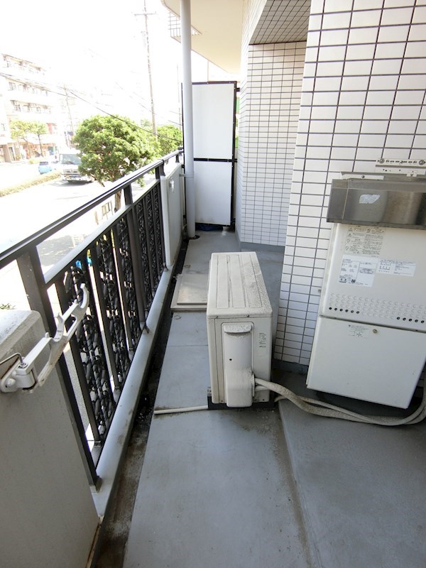 関寅ビル第1 ベランダ