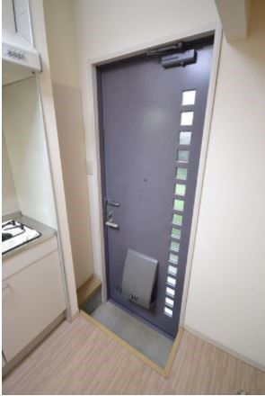 ロワール西片  玄関