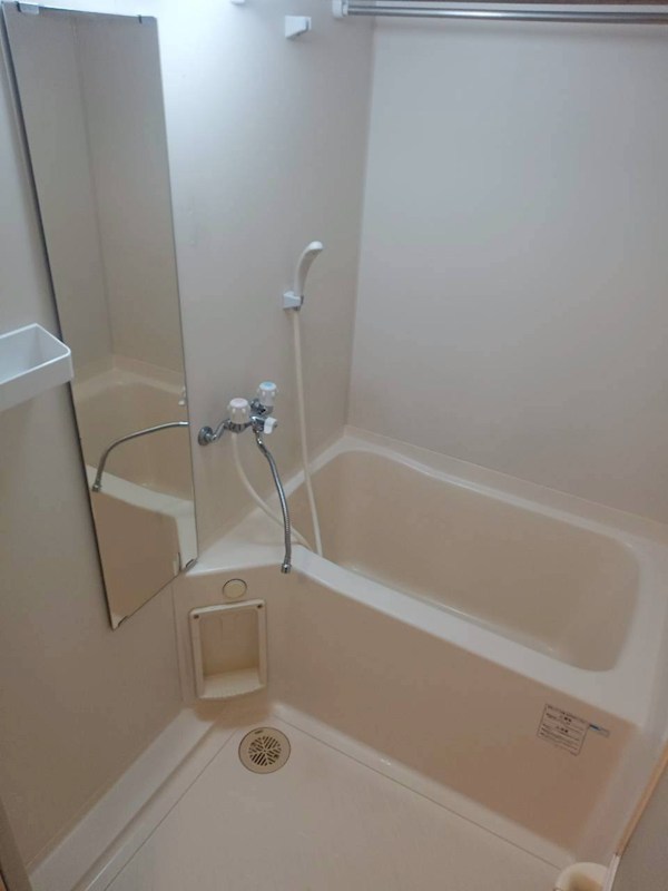 ヒルズ西竹ノ塚 風呂画像