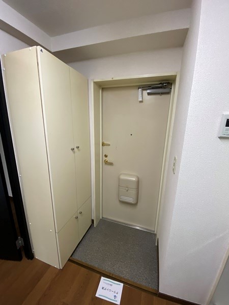 カレッジスクエア白山   玄関