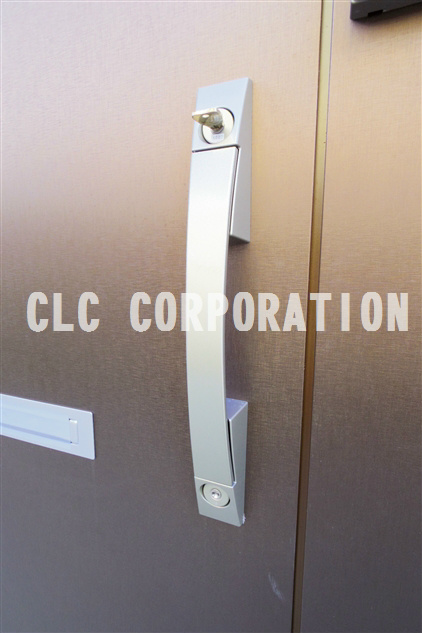 リブリ・サンビレッジ   玄関