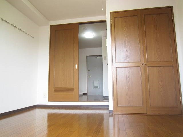 萬来ビル リビング