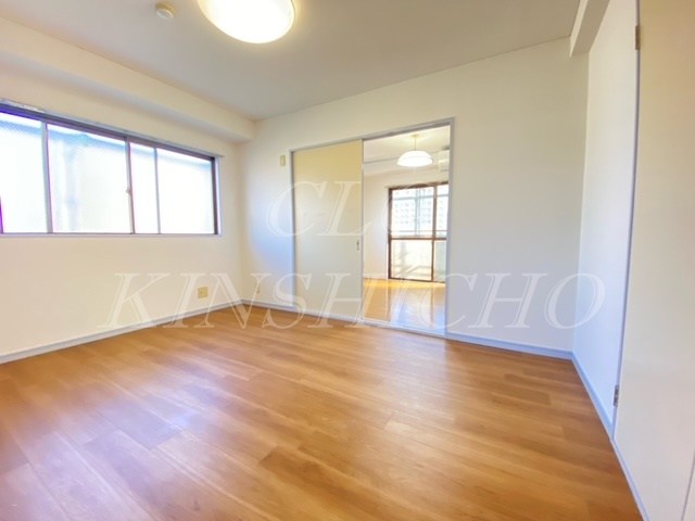 ＣＨＥＲＲＹ　ＰＡＲＥＣＥ リビング