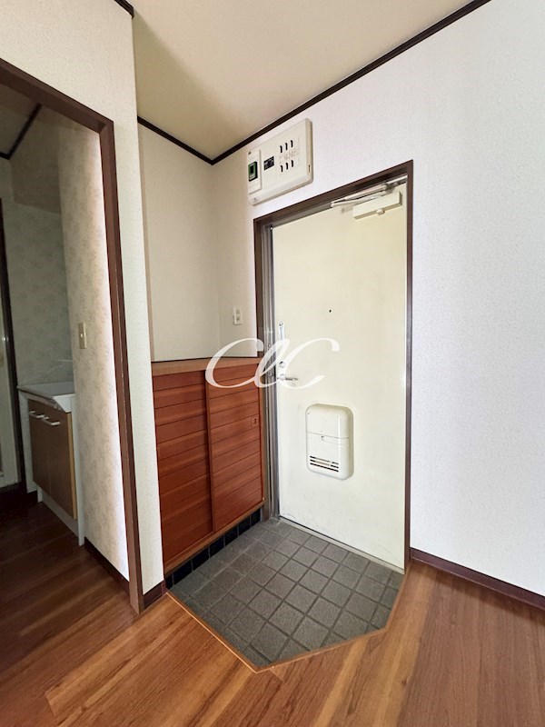 植草マンション 玄関