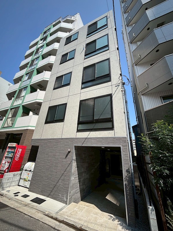 a LATO NIPPORI 外観